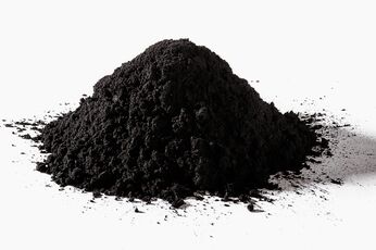 Άνθρακας λαχανικών σε Black Latte